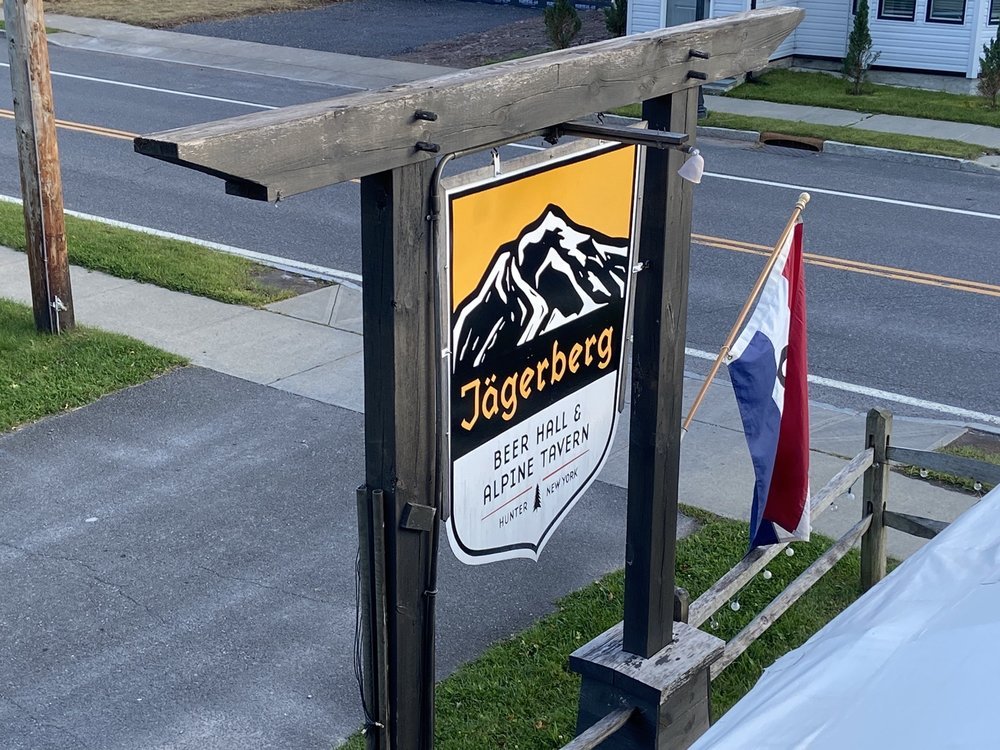 Jägerberg Beer Hall & Alpine Tavern